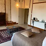 Maison De La Pra Bed & Breakfast
