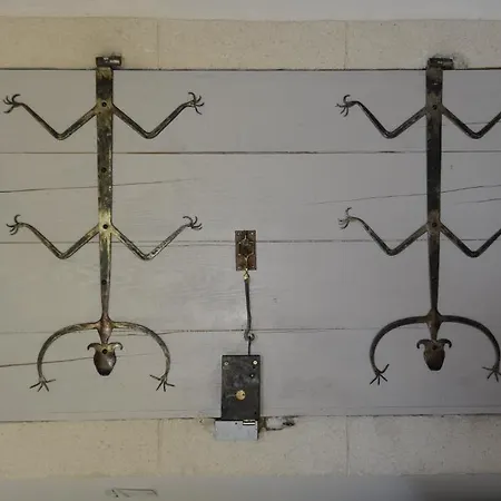 Oda ve Kahvaltı Maison De La Pra 4*